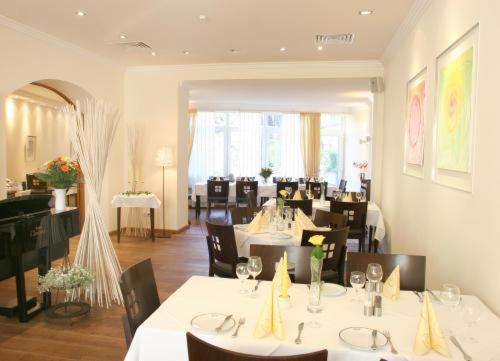 Hotel Restaurant Rothkopf Euskirchen Esterno foto