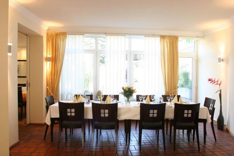 Hotel Restaurant Rothkopf Euskirchen Esterno foto