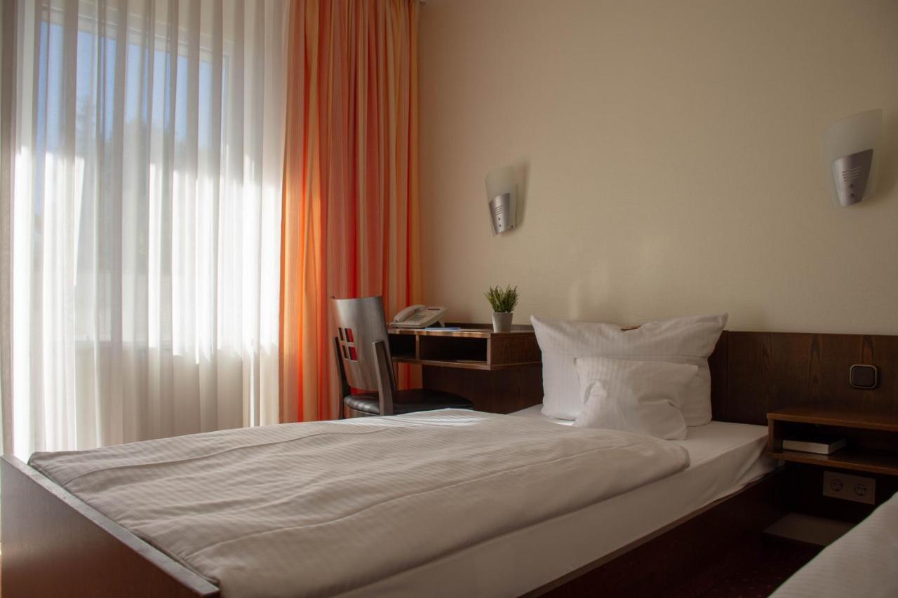 Hotel Restaurant Rothkopf Euskirchen Esterno foto